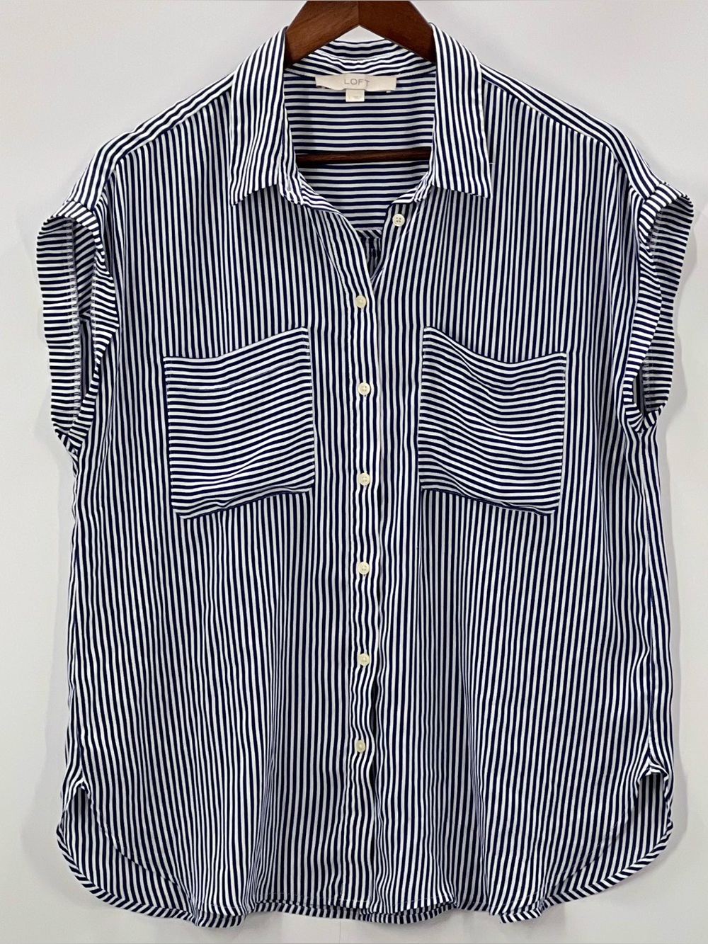 407 LOFT Navy & White Vertical Stripe Short-Sleeve Button-Front Shirt